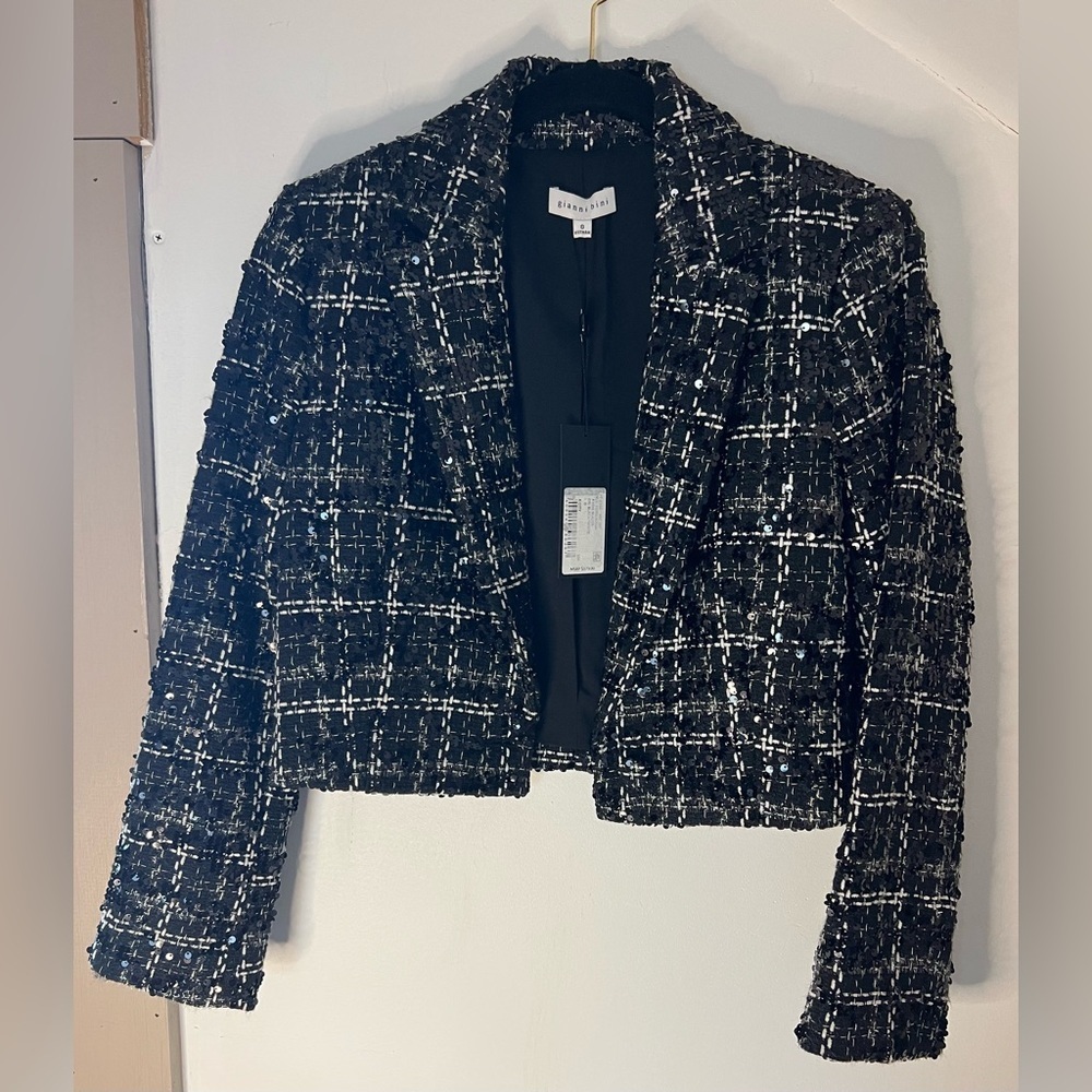 🏷️ Gianni Bini Sadie Tweed Notch Lapel Button Front Long Sleeve Cropped Blazer